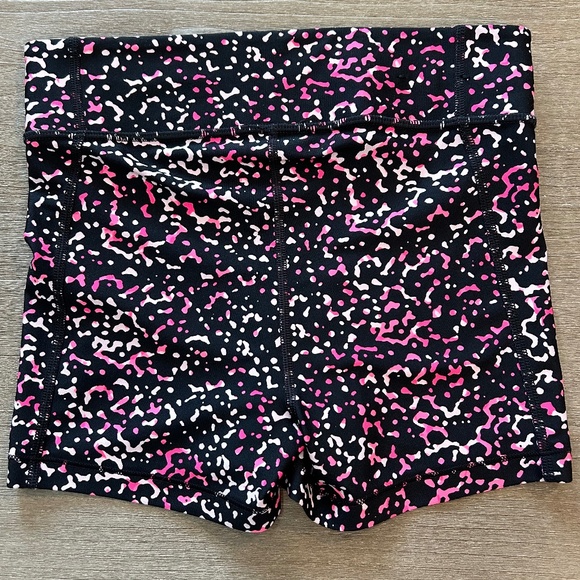 Under Armour Shorts - Picture 4 of 5